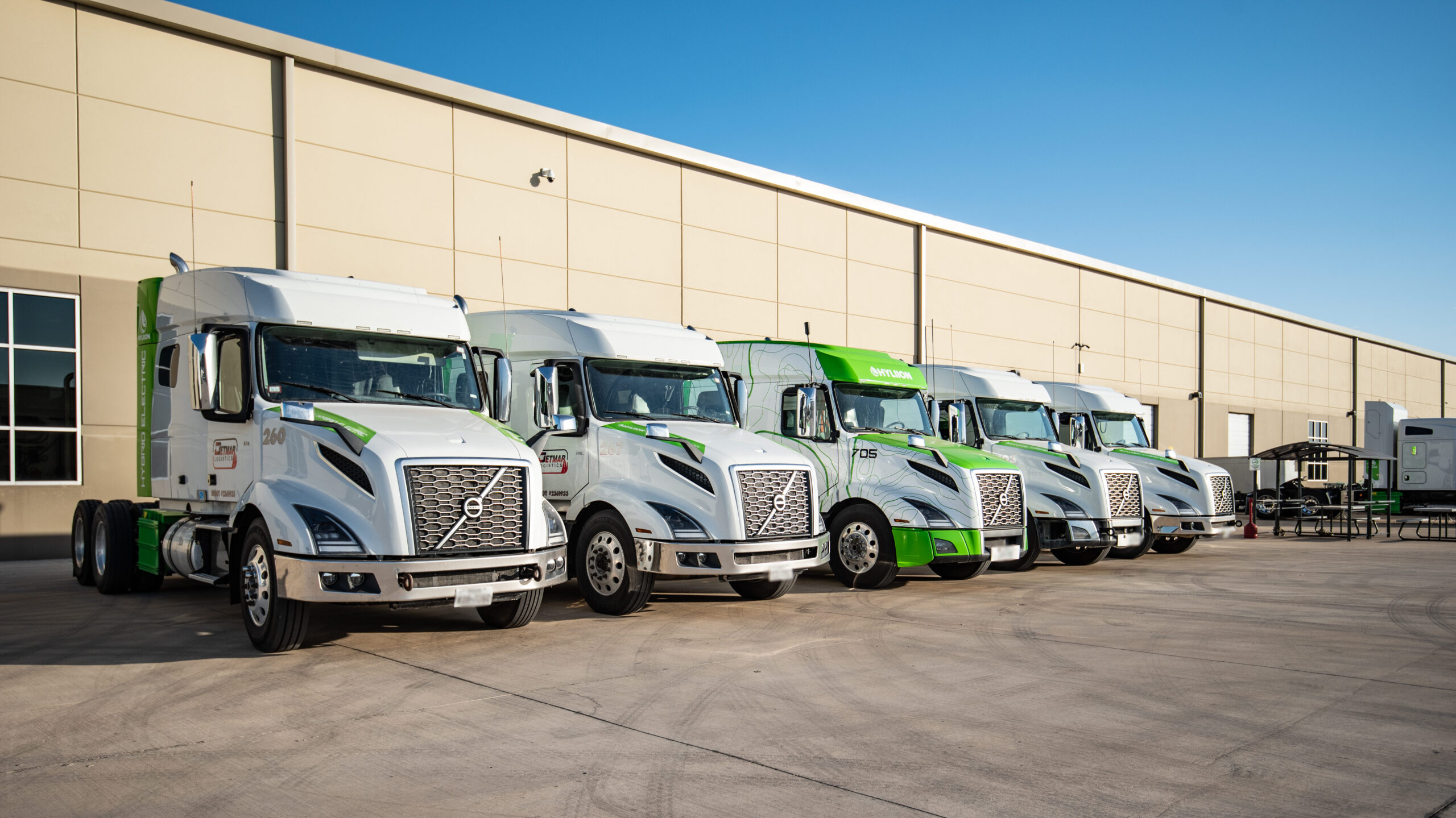 Detmar Logistics Hybrids