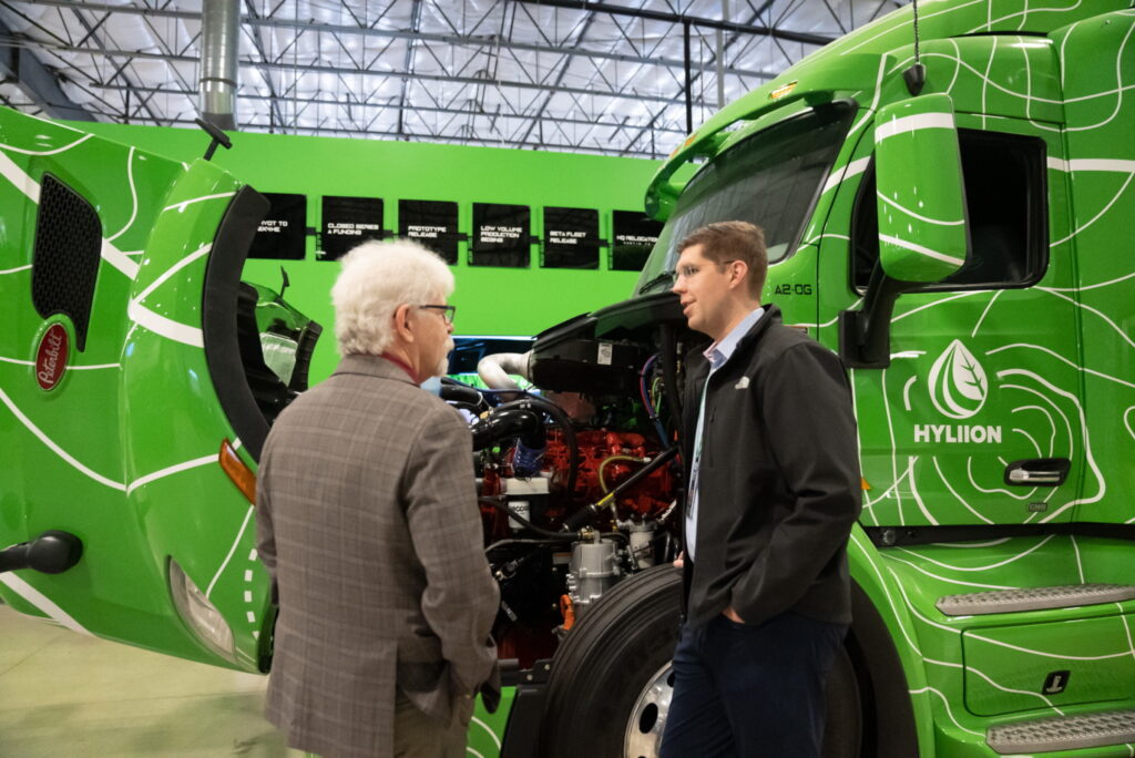 Hyliion Hypertruck ERX Combines the Best of Two Emissions-Reducing Worlds