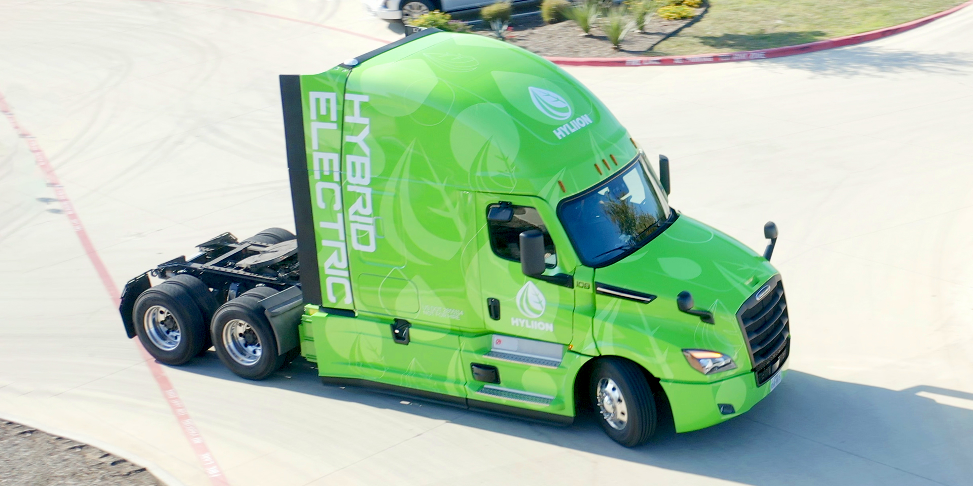 Hybrid electric drivetrain for both diesel and CNG trucks